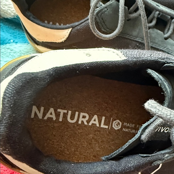 Vivobarefoot Black and White Sneakers Size 9 - Picture 2 of 8